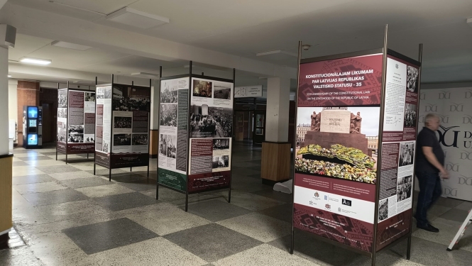 Krāsaina bilde, LNA izstāde Daugavpils Universitātē