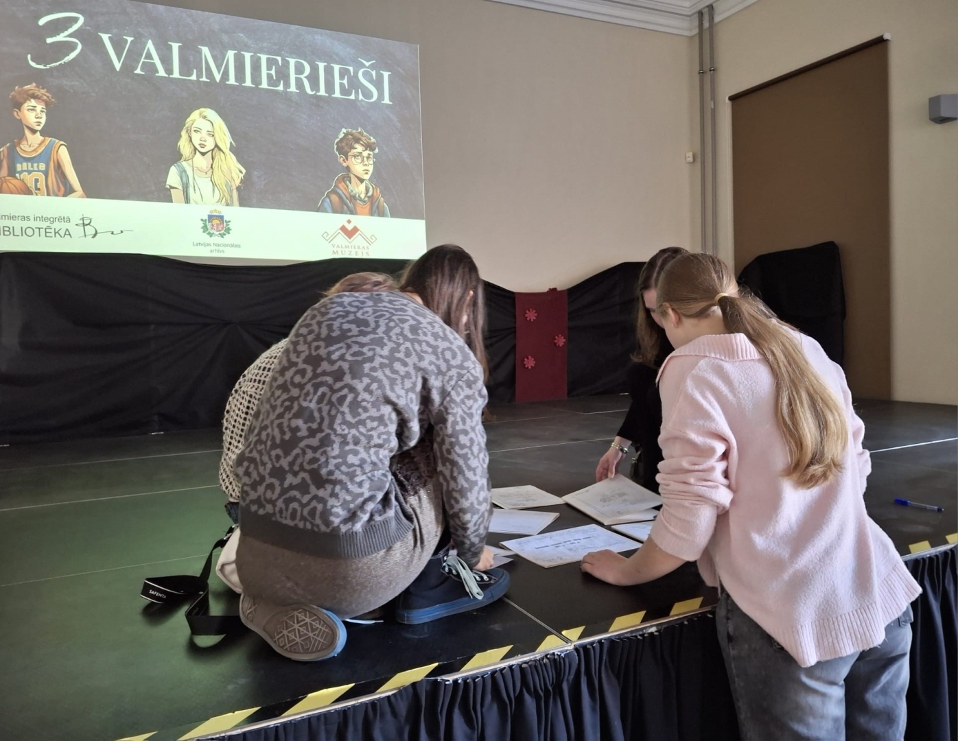 Krāsaina bilde, mācību nodarbība "Trīs valmierieši"