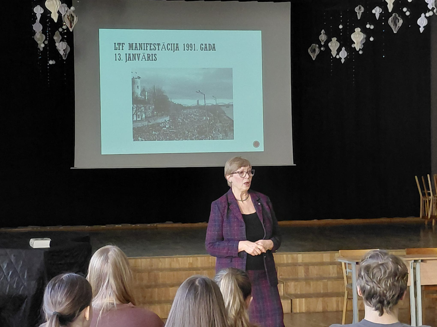 Krāsaina bilde, LNA izglītojoši pasākumi “1991. gada barikādes atceroties” Jēkabpils Valsts ģimnāzijā un Rīgas Šteinhauera vidusskolā