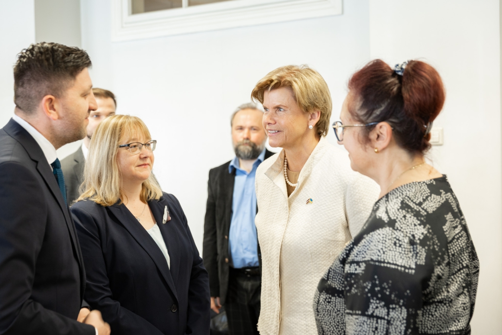 Krāsaina bilde, Ukrainas izcelsmes vēsturisko dokumentu nodošanas svinīgā ceremonija 