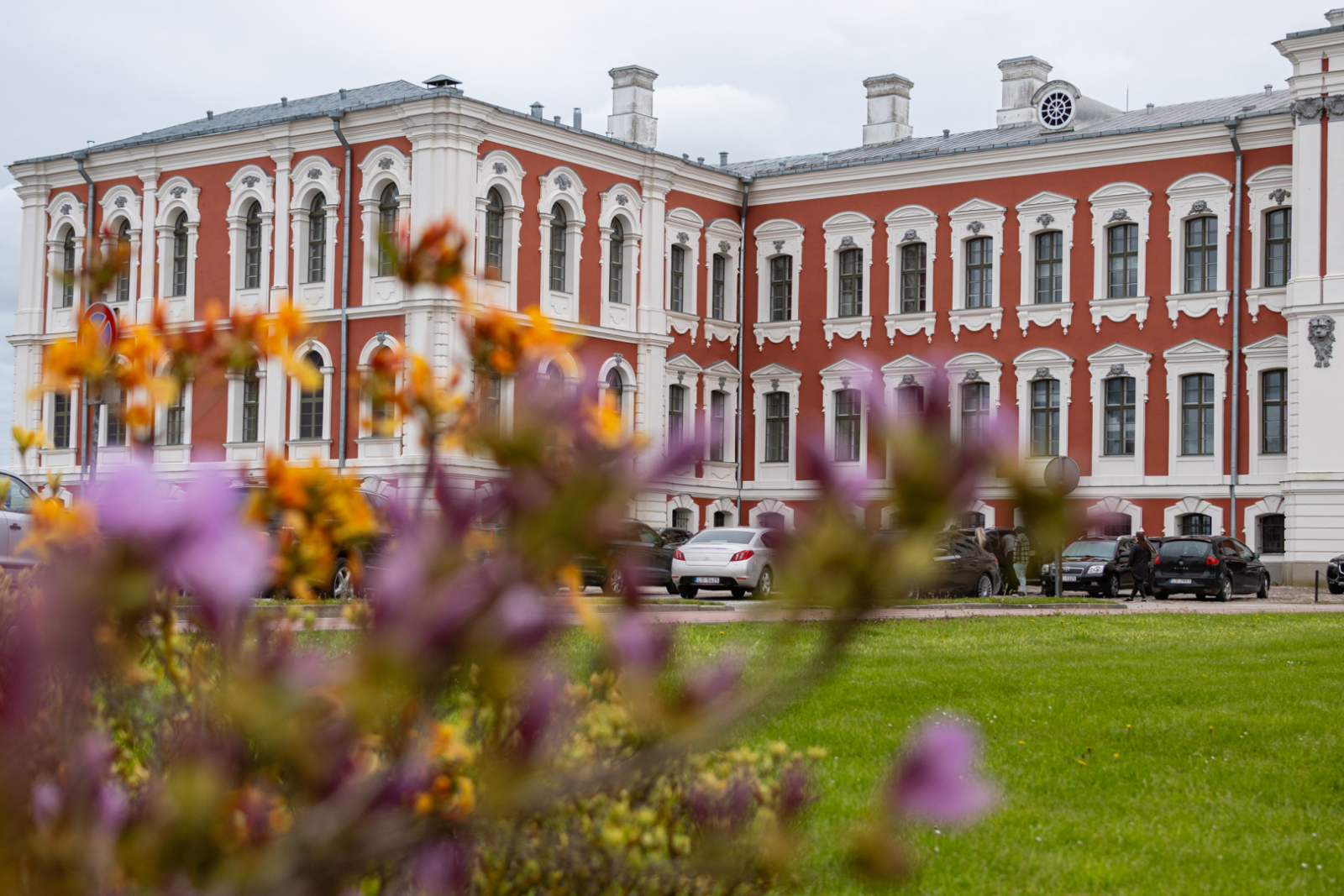Krāsaina bilde, Latvijas Nacionālā arhīva izstāde "Ir Latvija. Ir Latvija brīva" Muzeju nakts ietvaros apskatāma Jelgavas pilī, foto Ruslans Antropovs.