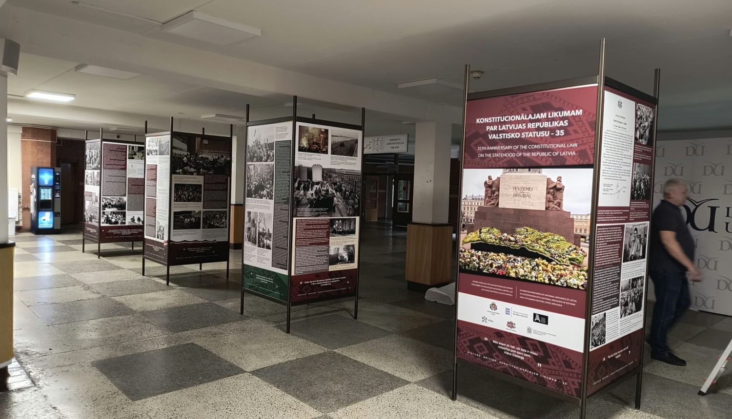 Krāsaina bilde, LNA izstāde Daugavpils Universitātē