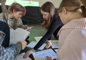 Krāsaina bilde, mācību nodarbība "Trīs valmierieši"