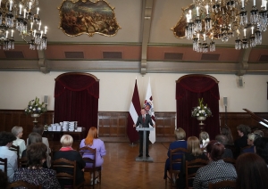 Krāsaina bilde, LNA atbalsta skolēnu konkursu "Vēsture ap mums”