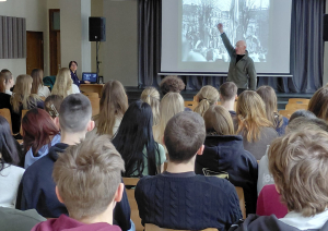 Krāsaina bilde, LNA izglītojoši pasākumi “1991. gada barikādes atceroties” Jēkabpils Valsts ģimnāzijā un Rīgas Šteinhauera vidusskolā