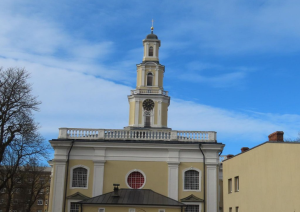 Krāsaina bilde, LELB Liepājas Svētās Trīsvienības baznīca, foto Liba Meller