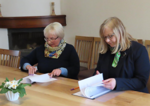Krāsaina bilde, LELB Liepājas Svētās Trīsvienības draudzes un Latvijas Nacionālais arhīva sadarbības līguma parakstīšanas pasākums, foto Liba Meller