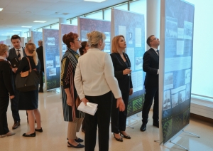 Krāsaina bilde, LNA izstādes "Somu jēgeri Latvijā" atklāšanas pasākums Valmieras Integrētajā bibliotēkā