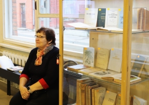 Krāsaina bilde, izstādes “Cilvēks un viņa bibliotēka. Ieskats akadēmiķa Sigizmunda Timšāna arhīvā” atklāšanas pasākums Jēkabpils bibliotēkā