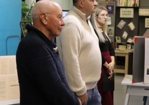 Krāsaina bilde, izstādes “Cilvēks un viņa bibliotēka. Ieskats akadēmiķa Sigizmunda Timšāna arhīvā” atklāšanas pasākums Jēkabpils bibliotēkā