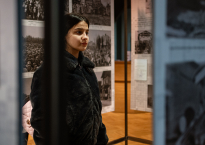 Krāsaina bilde, Latvijas Nacionālā arhīva izstāde "Ir Latvija. Ir Latvija brīva" Muzeju nakts ietvaros apskatāma Jelgavas pilī, foto Ruslans Antropovs.