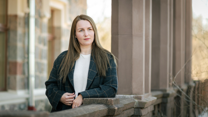 Kāsaina bilde, Latvijas Nacionālā arhīva Latvijas Valsts kinofotofonodokumentu arhīva Dokumentu izmantošanas nodaļas eksperte dokumentu aprakstīšanā Natālija Lāce, portrets.