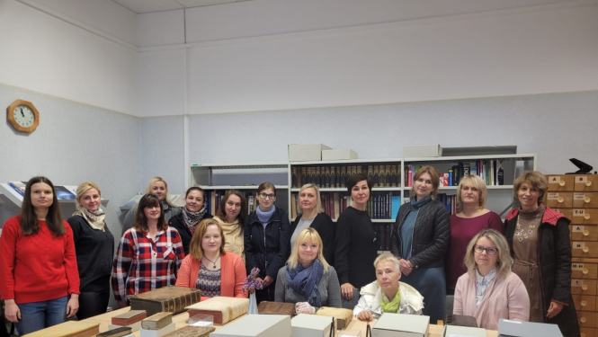 arhīva bibliotēkā