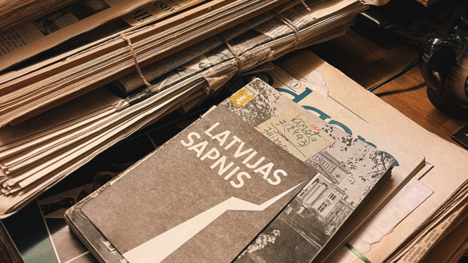 Krāsaina bilde, Minsteres Latviešu centra dokumenti