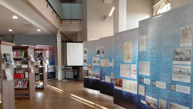 Krāsaina bilde, Izstāde "Somu jēgeri" Kuldīgā