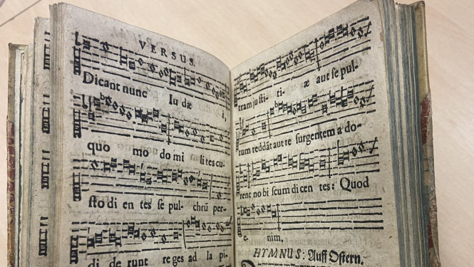 LNA Speciālajā bibliotēkā glabājas unikāls izdevums “Antiphonae, responsoria, hymni …”