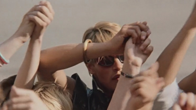 Krāsaina bilde, kadrs no filmas "Vai viegli būt jaunam?"