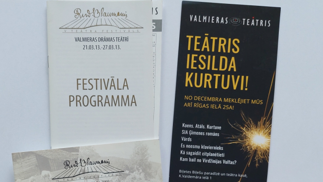 Tematiskās kolekcijas Valmieras drāmas teātris fragments - krāsaina bilde, izrāžu programmas