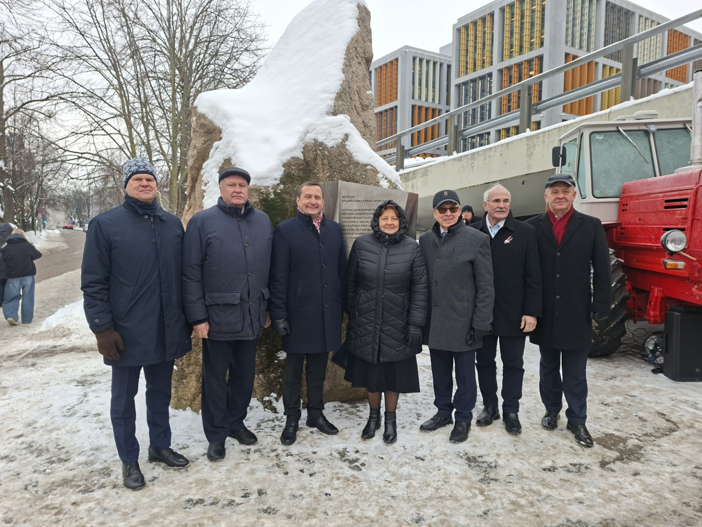 Krāsaina bilde, LNA 1991. gada janvāru barikāžu atceres pasākums LR Zemkopības ministrijā