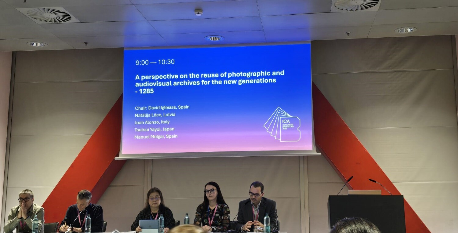 Krāsaina bilde, LNA Latvijas Valsts kinofotofonodokumentu arhīva eksperte Natālija Lāce piedalās Starptautiskās arhīvu padomes kongresā Barselonā