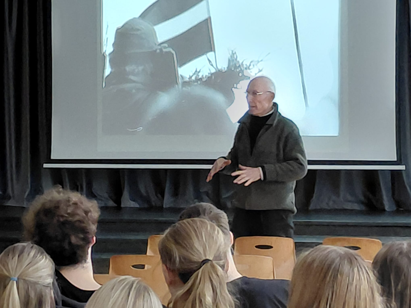 Krāsaina bilde, LNA izglītojoši pasākumi “1991. gada barikādes atceroties” Jēkabpils Valsts ģimnāzijā un Rīgas Šteinhauera vidusskolā