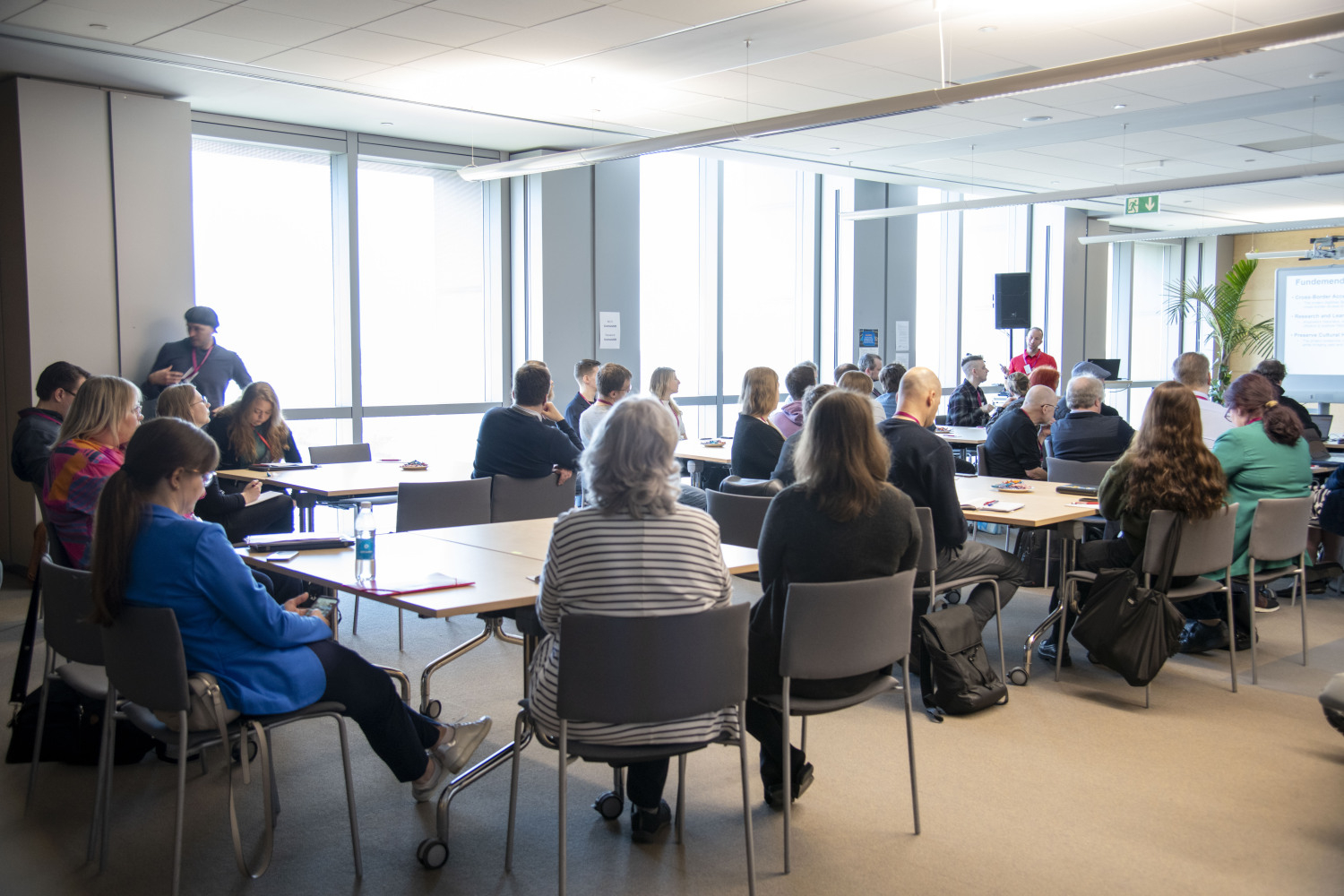 Krāsaina bilde,  ArchXAI projekta klātienes darba semināra dalībnieki