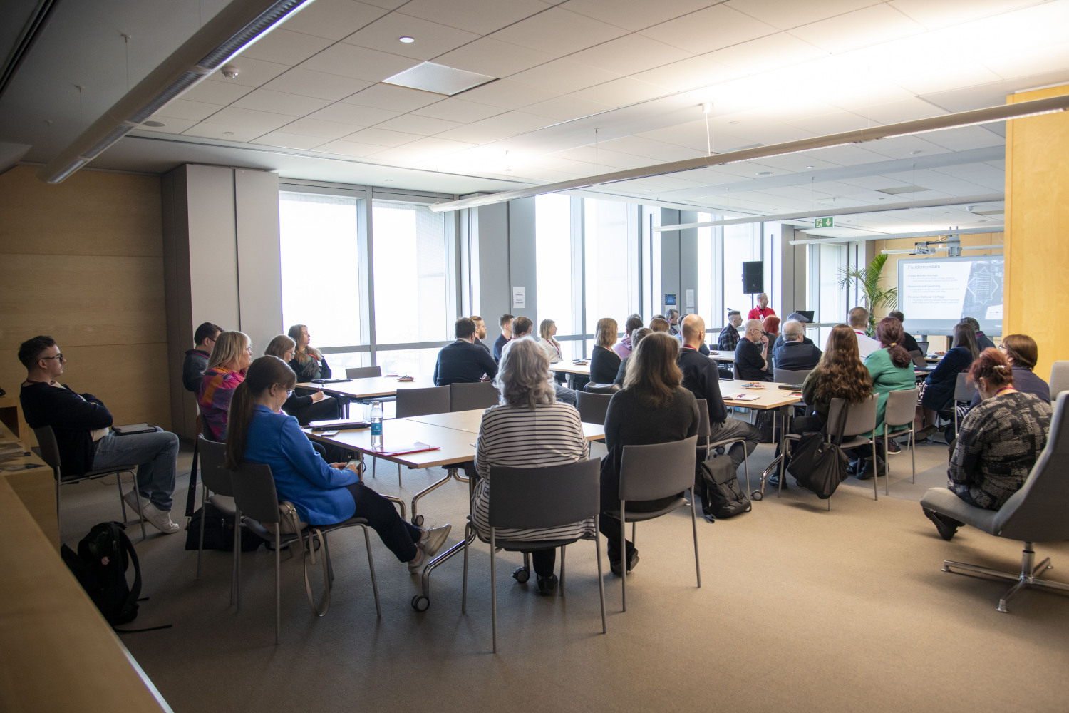 Krāsaina bilde,  ArchXAI projekta klātienes darba semināra dalībnieki