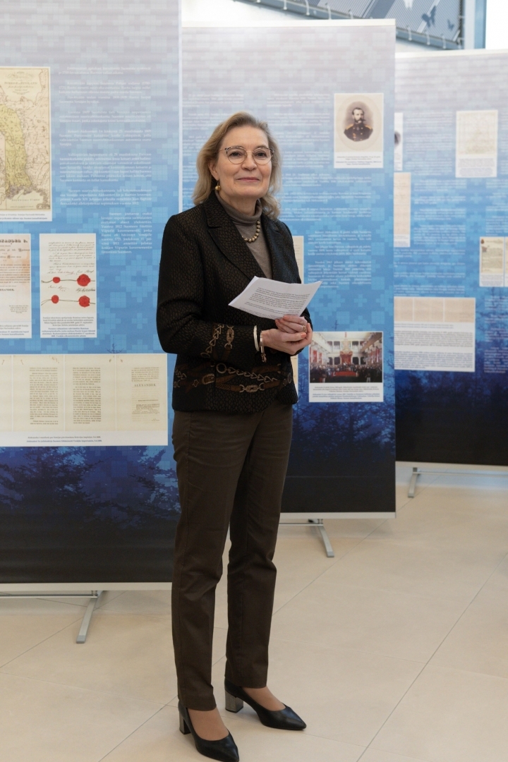 Krāsaina bilde, izstādes "Somu jēgeri Latvijā" atklāšanas pasākums Daugavpils universitātē. Foto: Anžela Spiridonova, Chayka.lv
