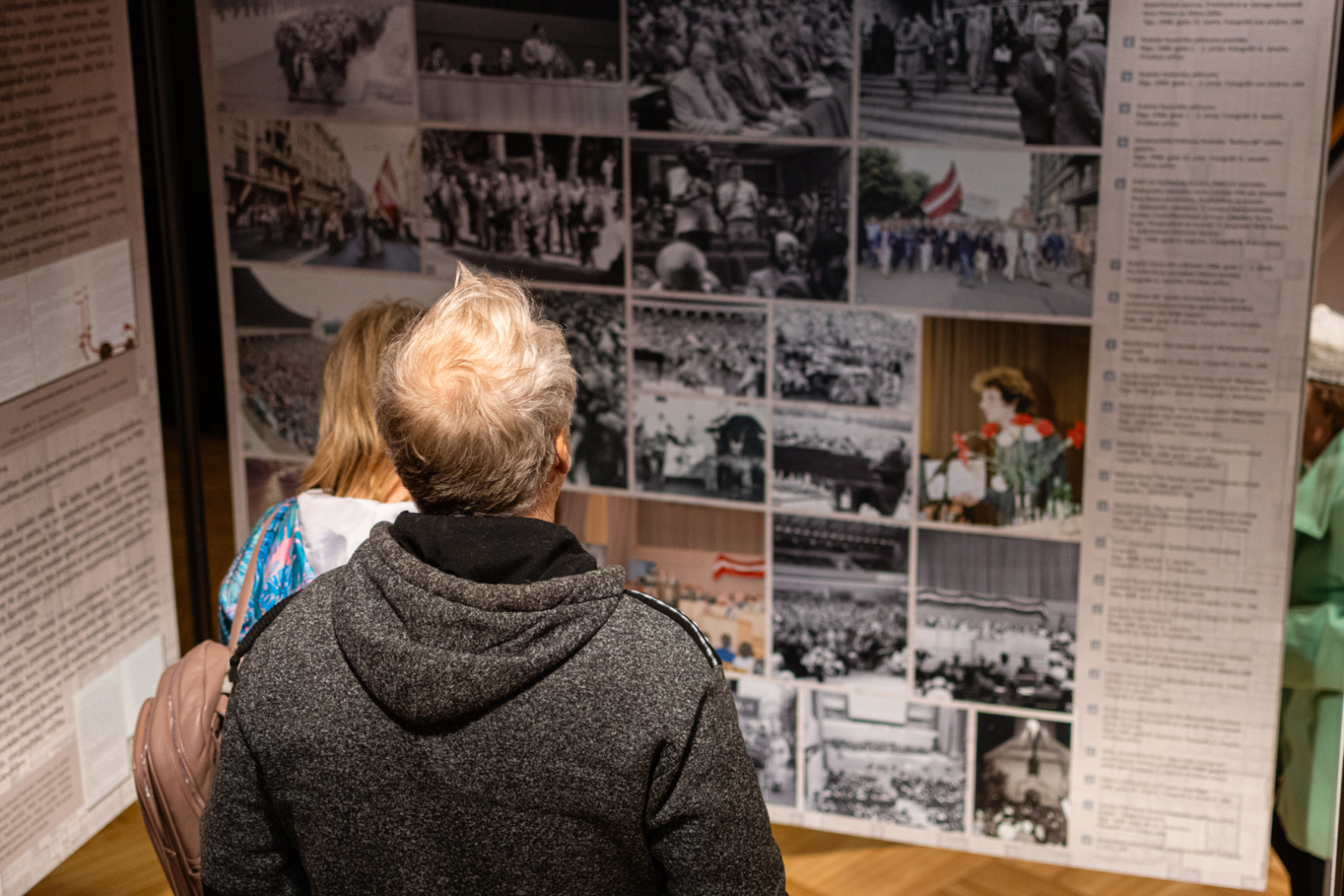 Krāsaina bilde, Latvijas Nacionālā arhīva izstāde "Ir Latvija. Ir Latvija brīva" Muzeju nakts ietvaros apskatāma Jelgavas pilī, foto Ruslans Antropovs.