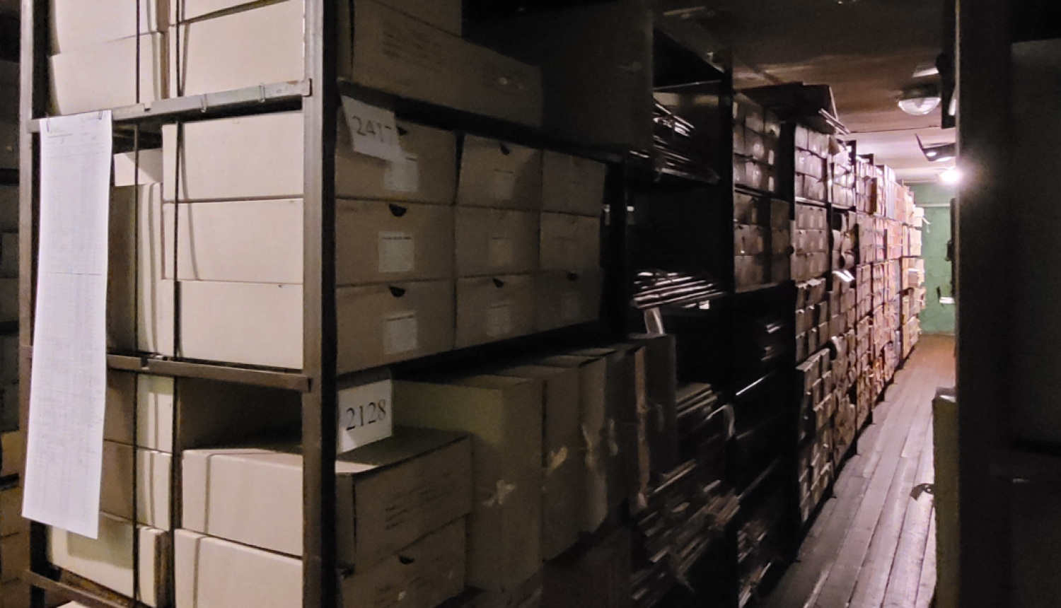 Krāsaina bilde, LNA krātuve Bezdelīgu ielā 2