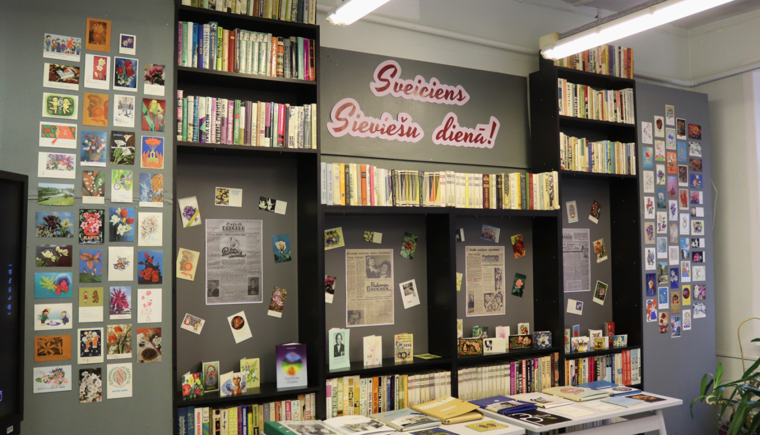 Krāsaina bilde, Jēkabpils ZVA izstādes “Sieviete vēsturē un Jēkabpils zonālā valsts arhīva dokumentos” atklāšanas pasākums