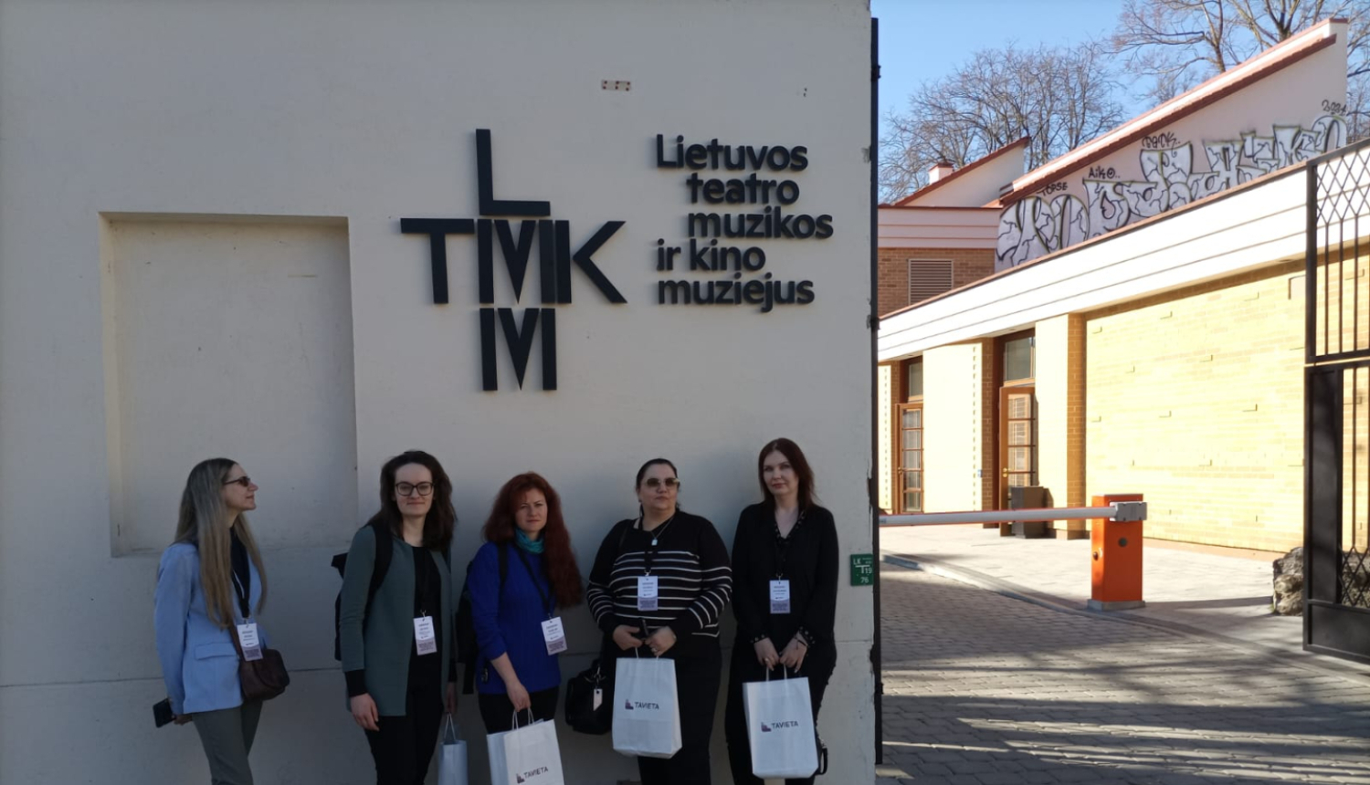 Krāsaina bilde, LNA delegācija konferencē "Inovatīvi uzglabāšanas un konservācijas risinājumi mūsdienu muzejiem" Viļņā