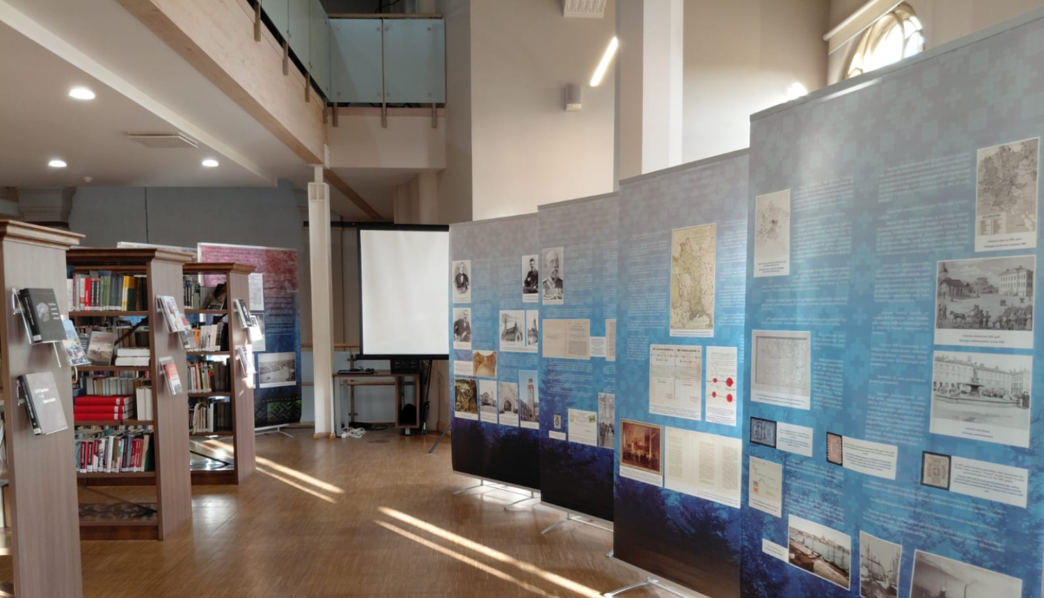 Krāsaina bilde, Izstāde "Somu jēgeri" Kuldīgā