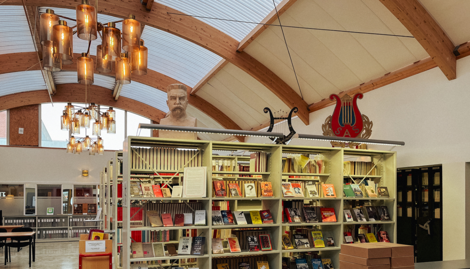 Krāsaina bilde, Strādniecības arhīva lasītava