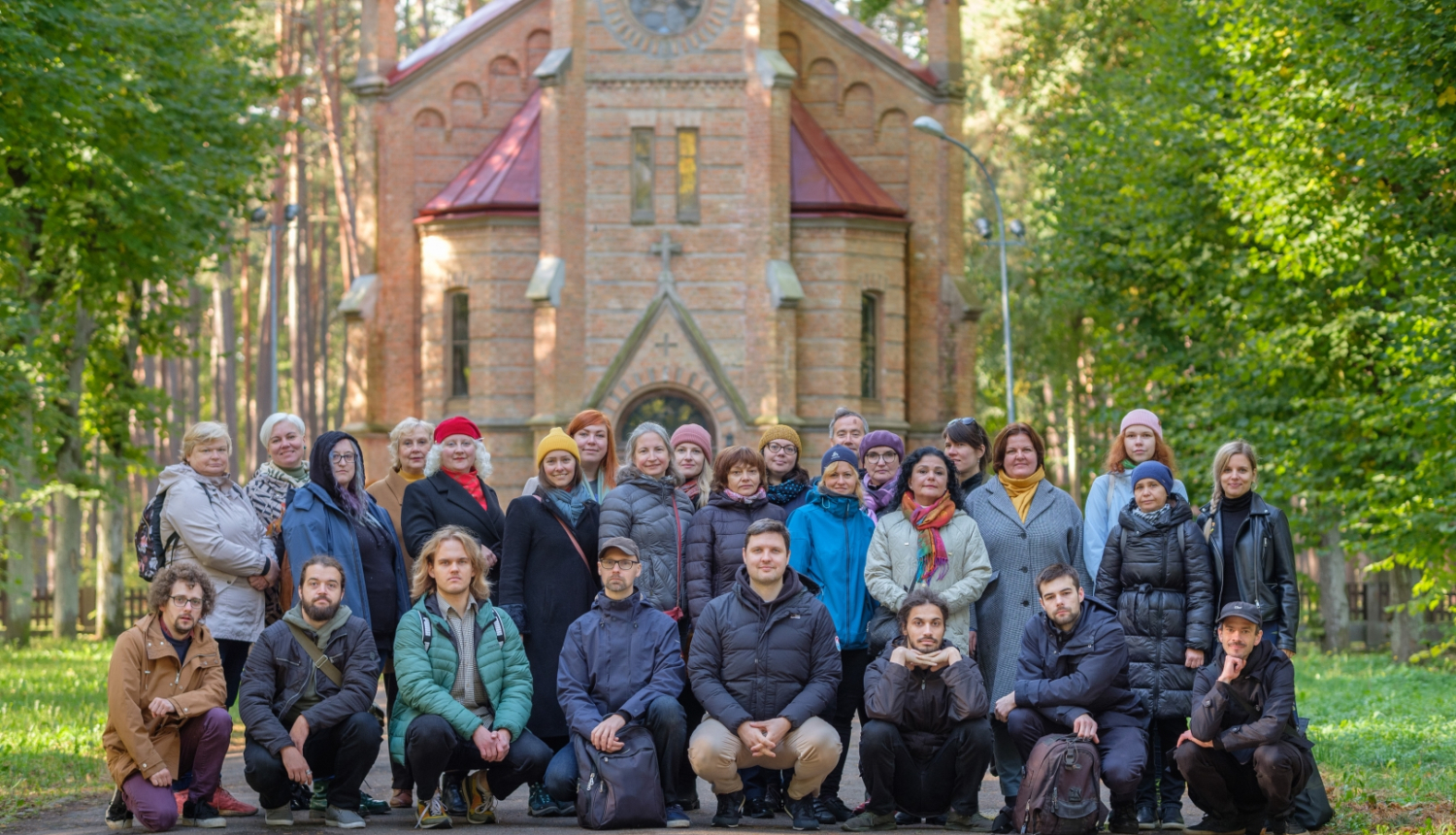 Krāsaina bilde, Latvijas Valsts kinofotofonodokumentu arhīva kolektīvs