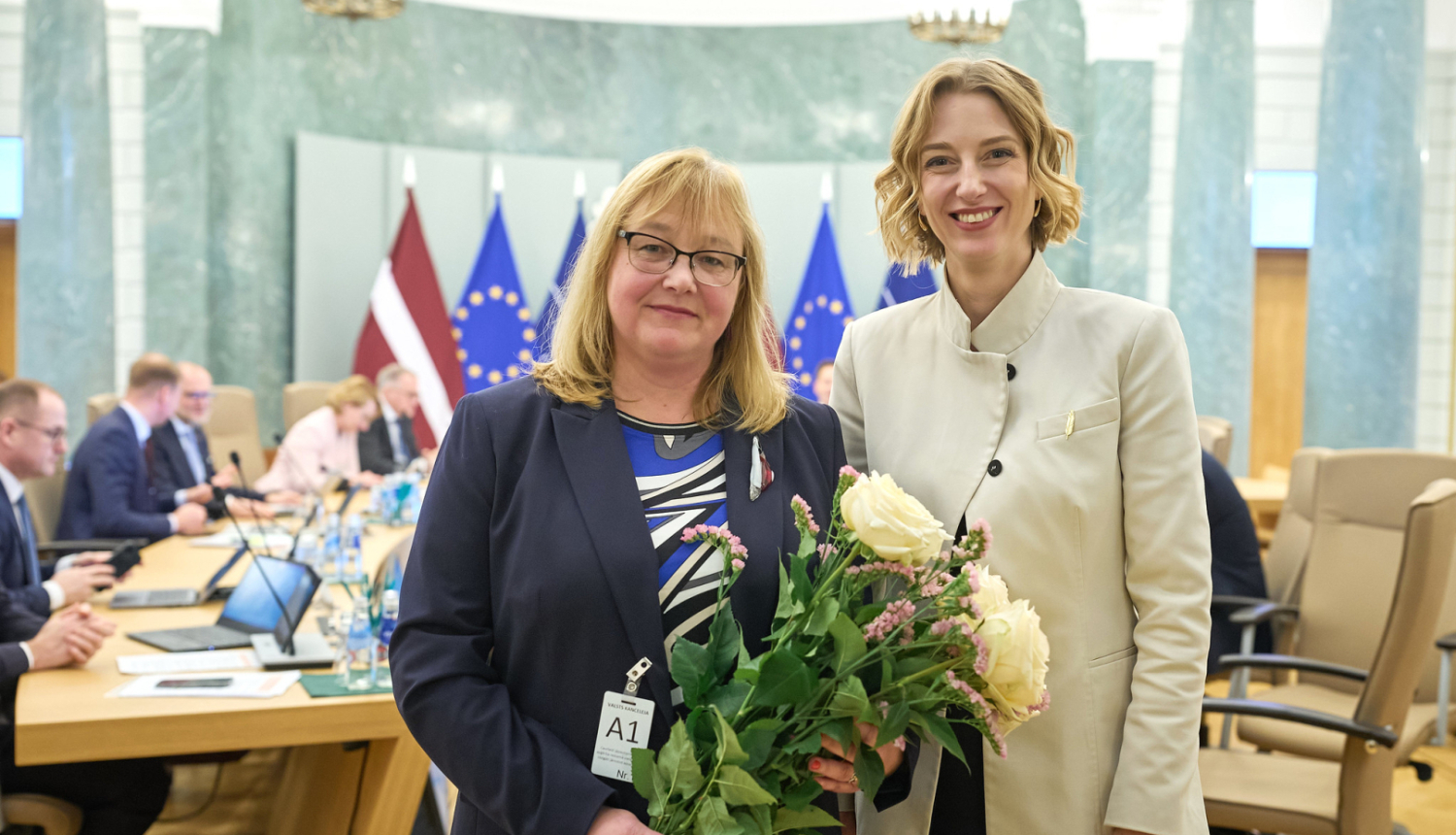 Krāsaina bilde, LNA direktore Māra Sprūdža un kultūras ministre Agnese Lāce, foto: Gatis Rozenfelds / Valsts kanceleja.